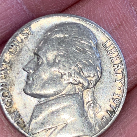 1977 Silver Coin - Picture 3 of 3